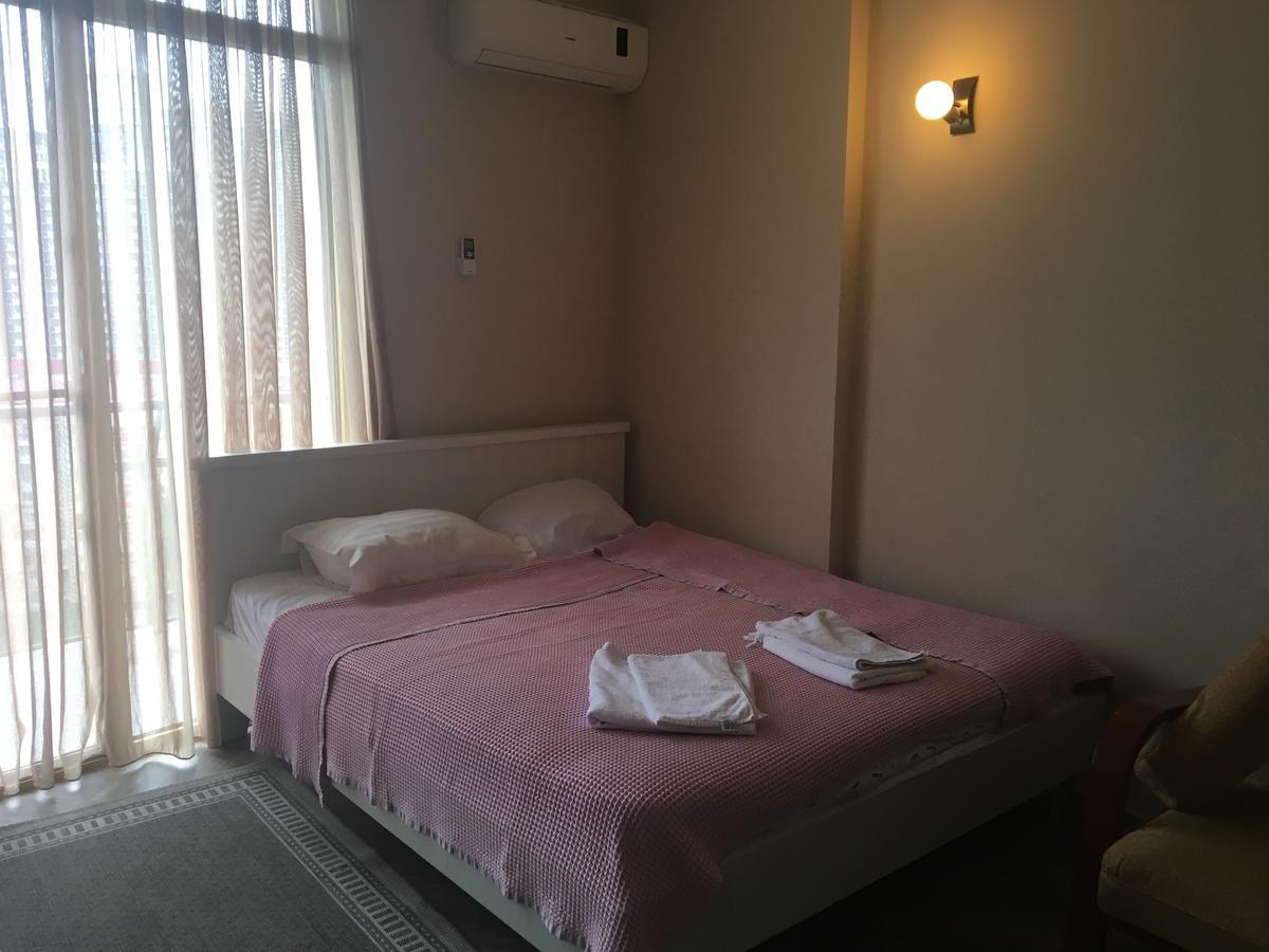 Orbi Plaza Tamara Aparthotel Batumi Ngoại thất bức ảnh