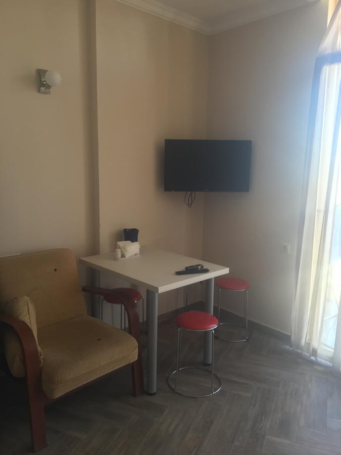 Orbi Plaza Tamara Aparthotel Batumi Ngoại thất bức ảnh