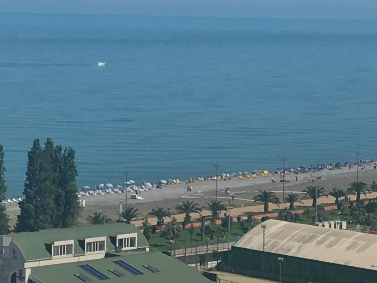 Orbi Plaza Tamara Aparthotel Batumi Ngoại thất bức ảnh