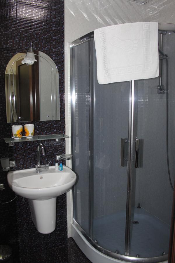 Orbi Plaza Tamara Aparthotel Batumi Ngoại thất bức ảnh