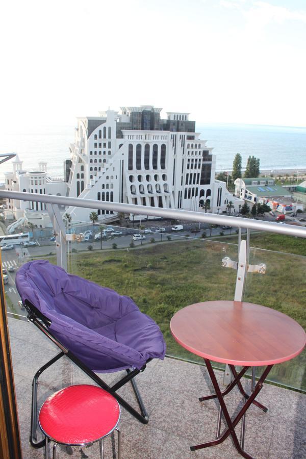 Orbi Plaza Tamara Aparthotel Batumi Ngoại thất bức ảnh